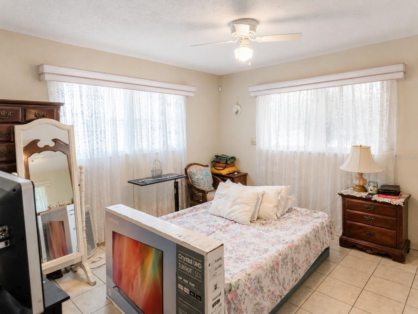6035 7TH ST S, ST PETERSBURG, FL — photo 2