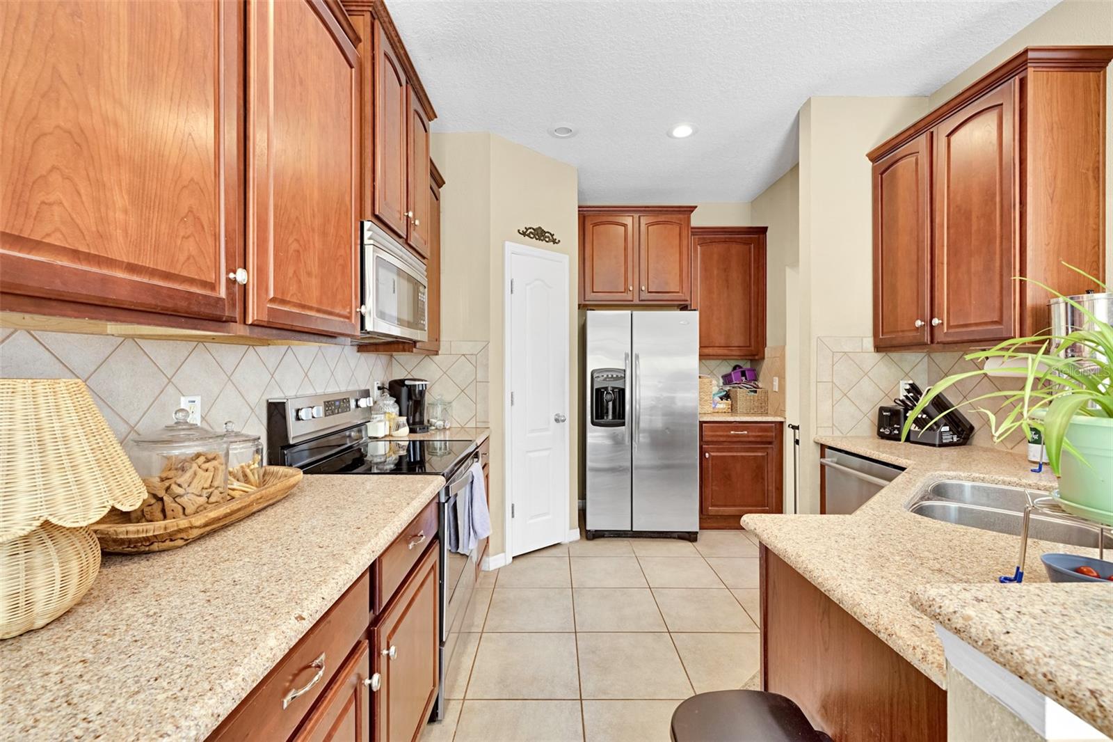 8453 SHALLOW CREEK CT, NEW PORT RICHEY, FL — photo 11