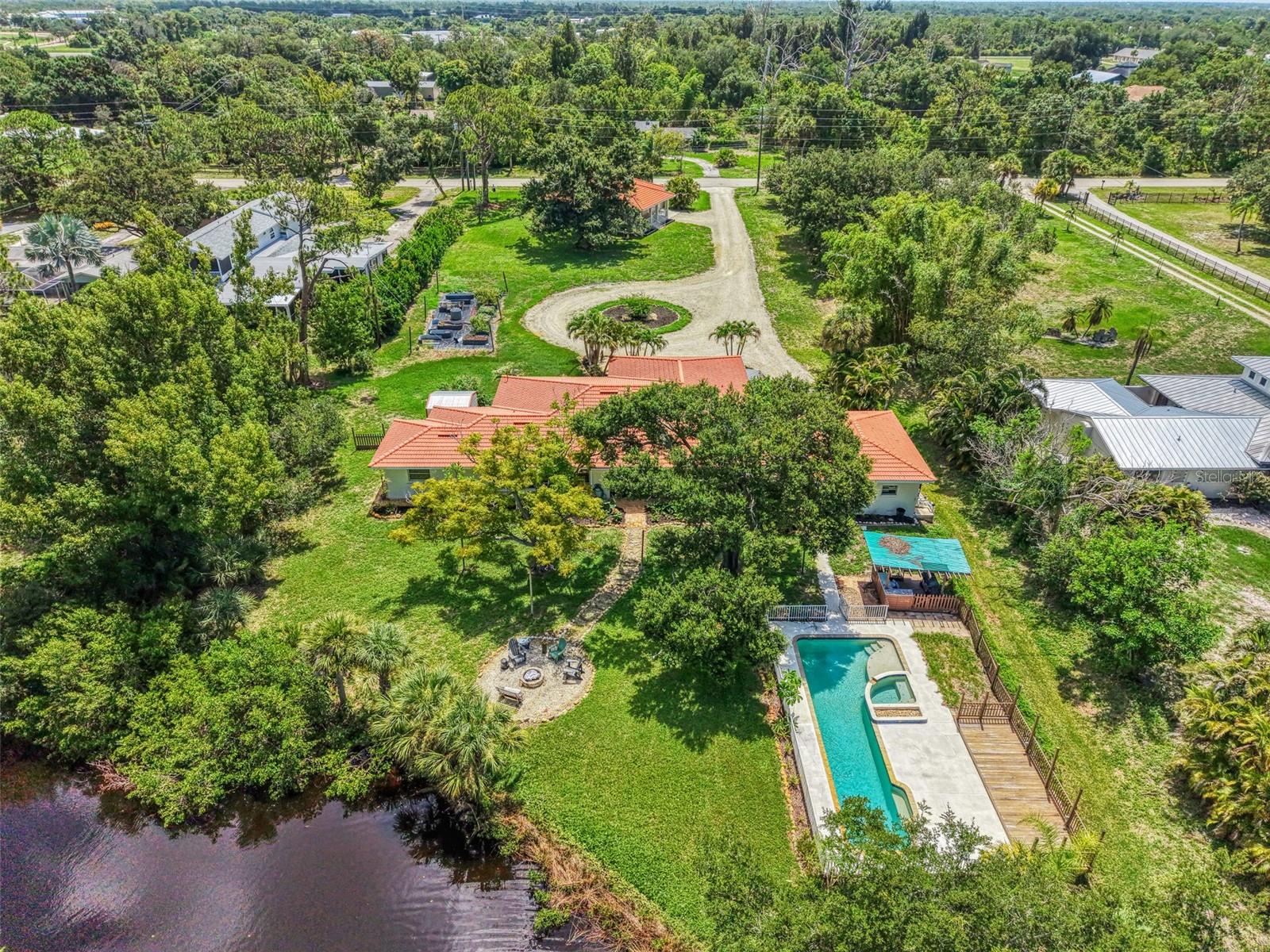 140 S OXFORD DR, ENGLEWOOD, FL — photo 3