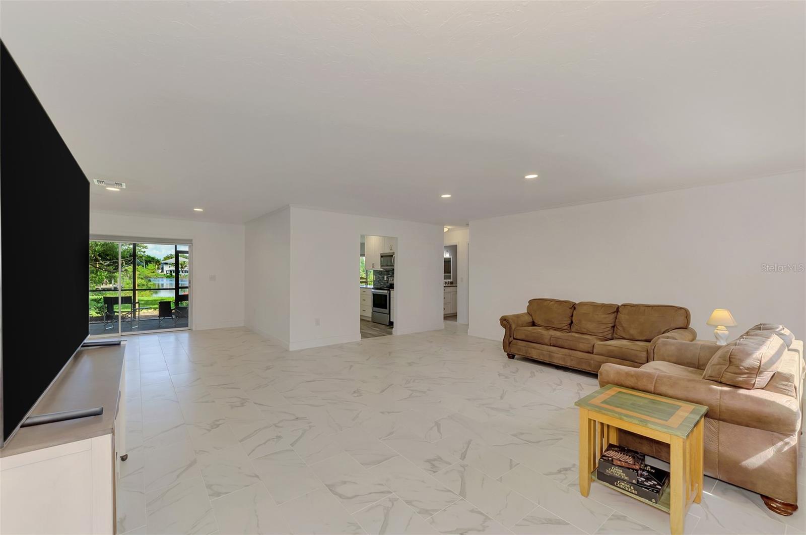 140 S OXFORD DR, ENGLEWOOD, FL — photo 16
