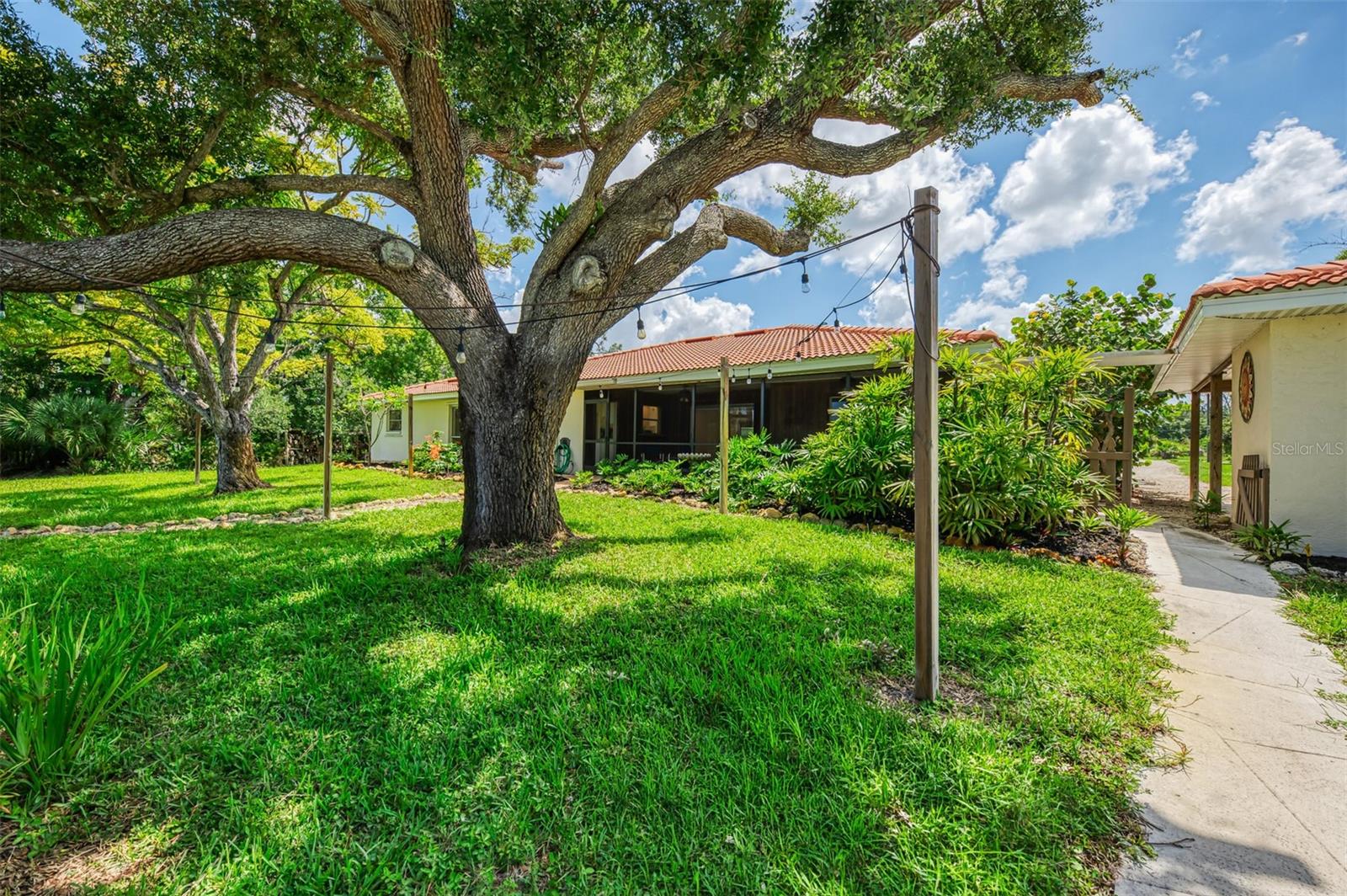 140 S OXFORD DR, ENGLEWOOD, FL — photo 44