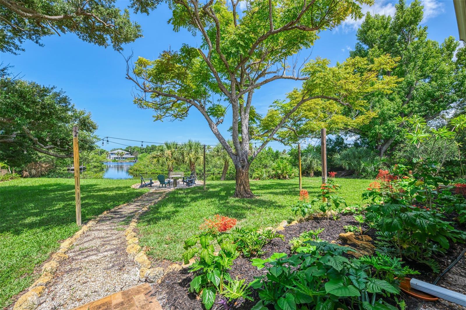 140 S OXFORD DR, ENGLEWOOD, FL — photo 50