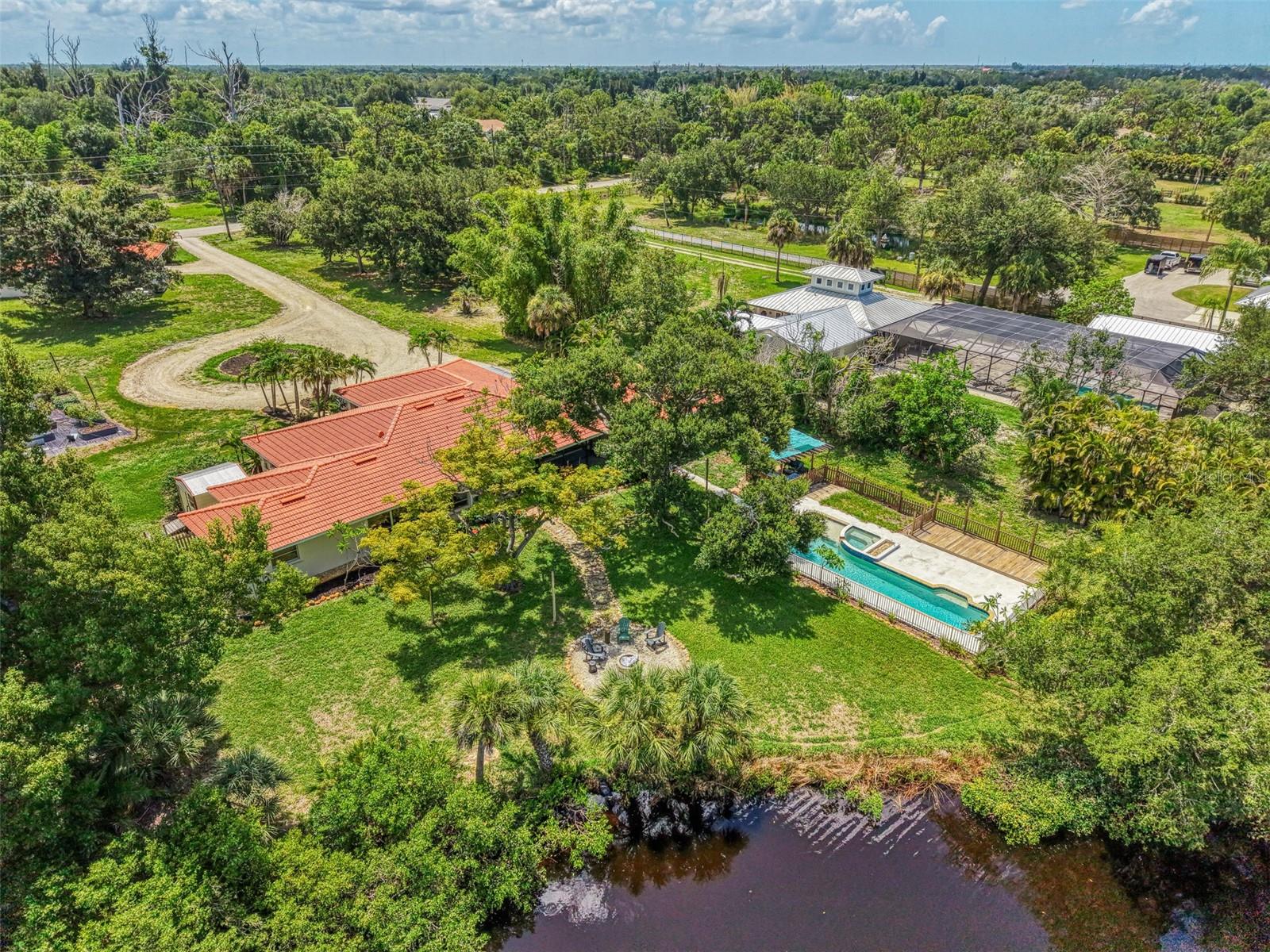 140 S OXFORD DR, ENGLEWOOD, FL — photo 62