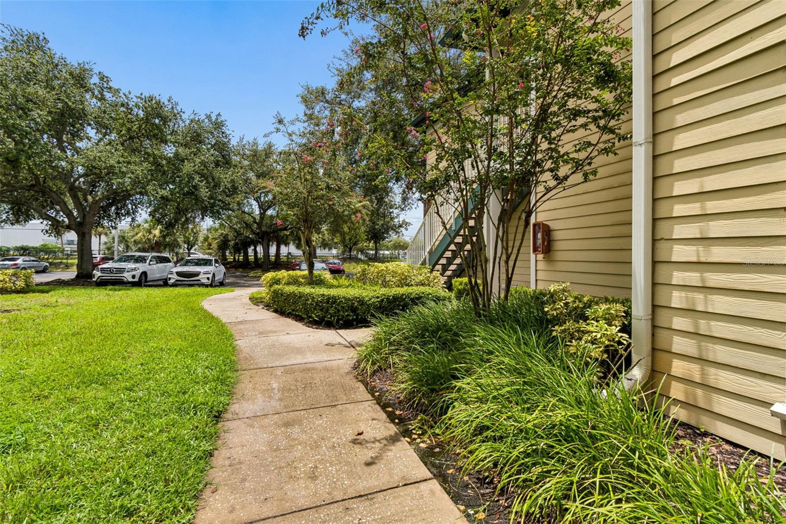 4115 CHATHAM OAK CT #201, TAMPA, FL — photo 8
