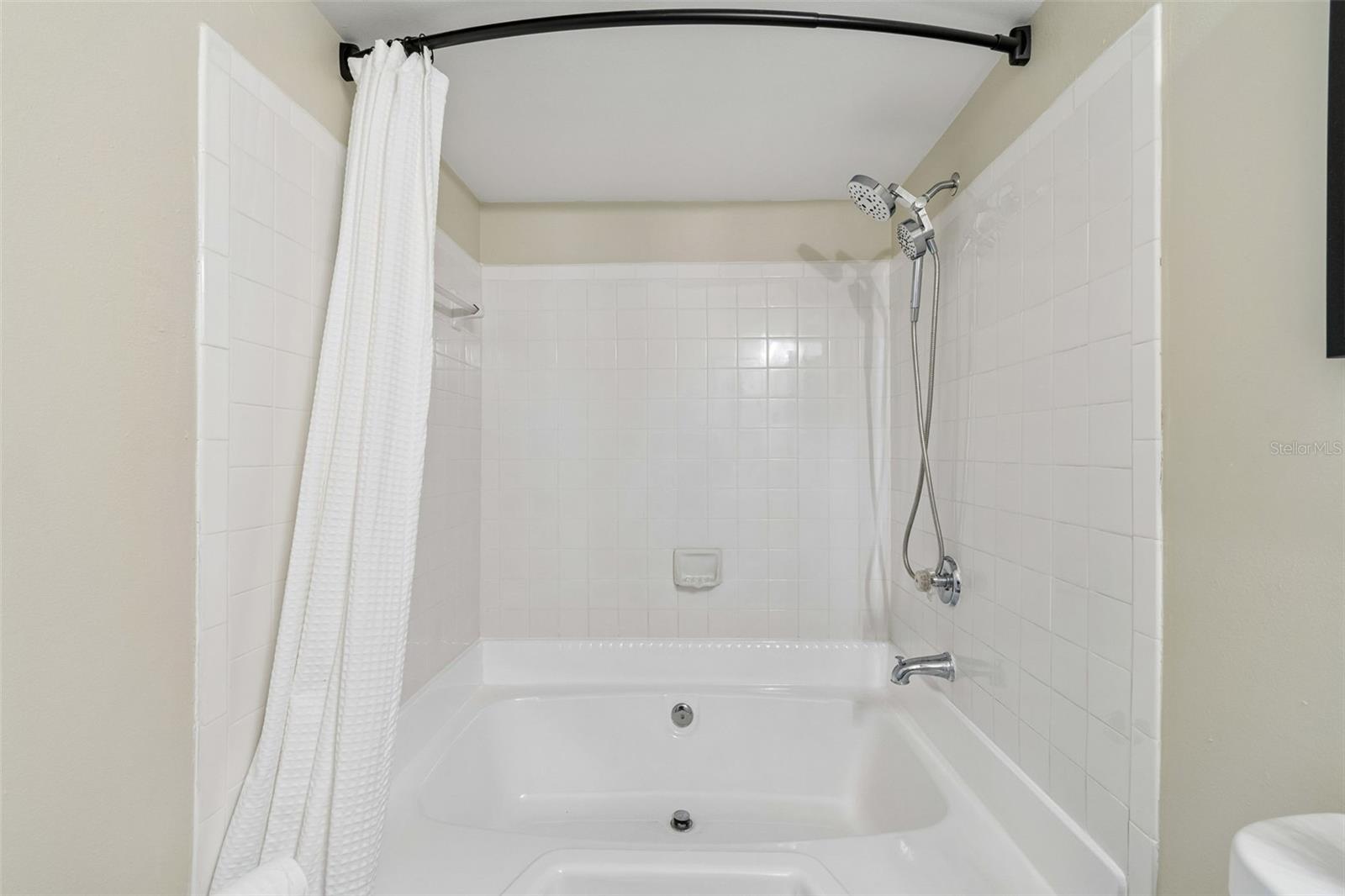 4115 CHATHAM OAK CT #201, TAMPA, FL — photo 42
