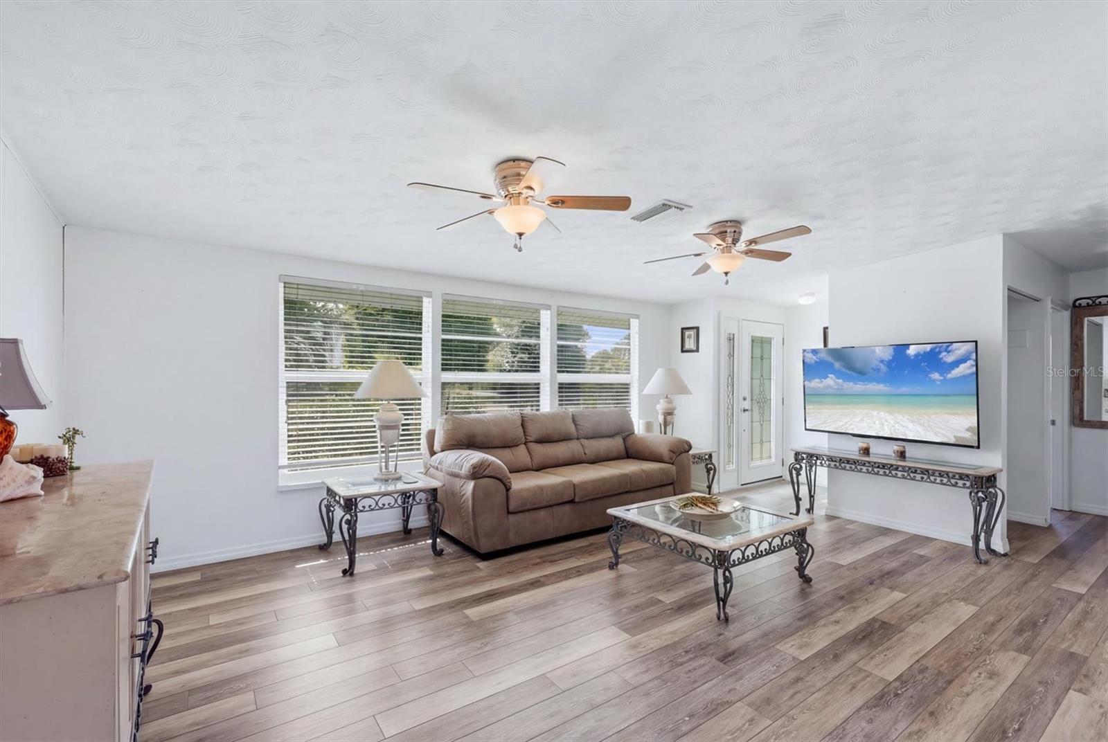 898 S BROADWAY, ENGLEWOOD, FL — photo 11