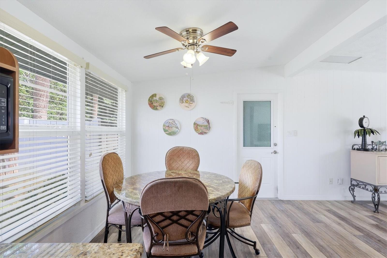 898 S BROADWAY, ENGLEWOOD, FL — photo 18