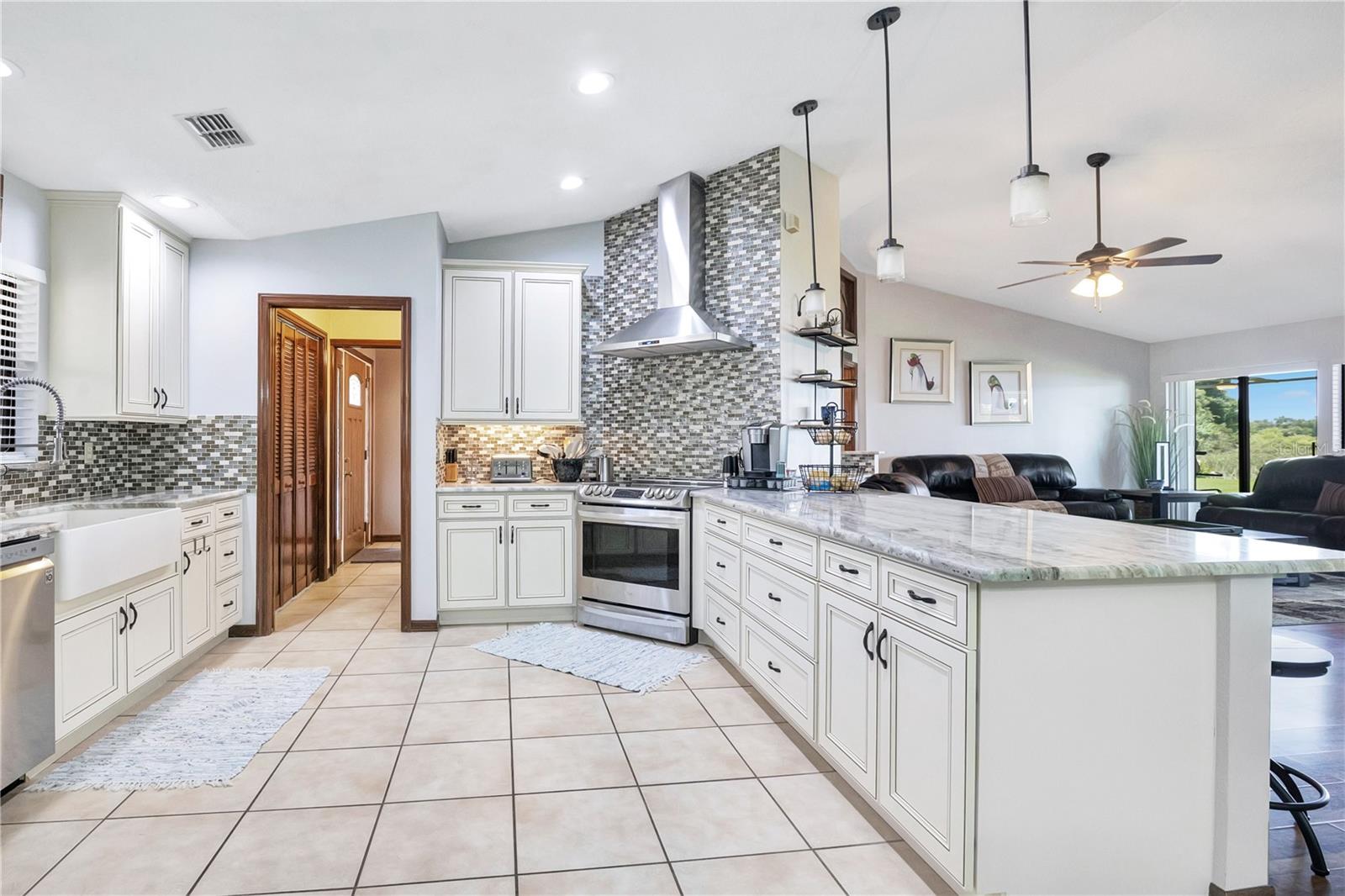 884 W LAKE HOLDEN PT, ORLANDO, FL — photo 14