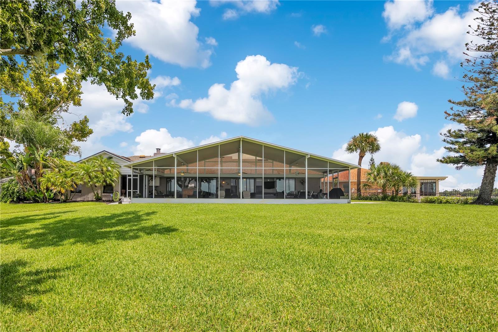 884 W LAKE HOLDEN PT, ORLANDO, FL — photo 32