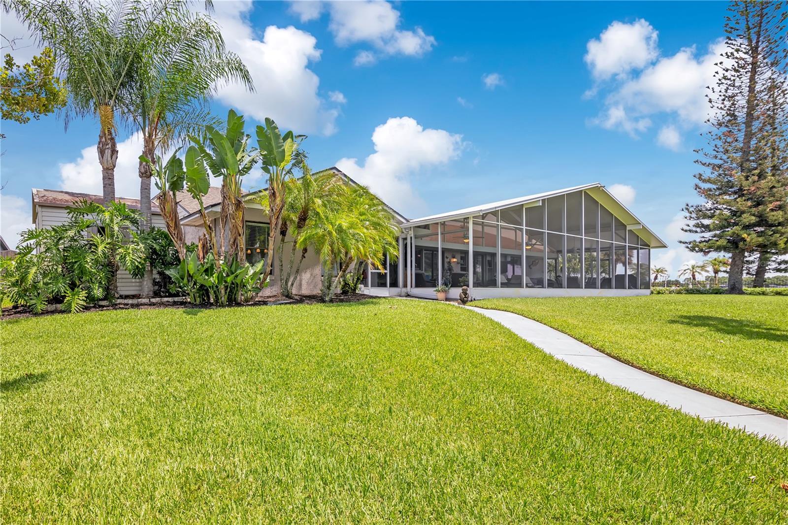 884 W LAKE HOLDEN PT, ORLANDO, FL — photo 34