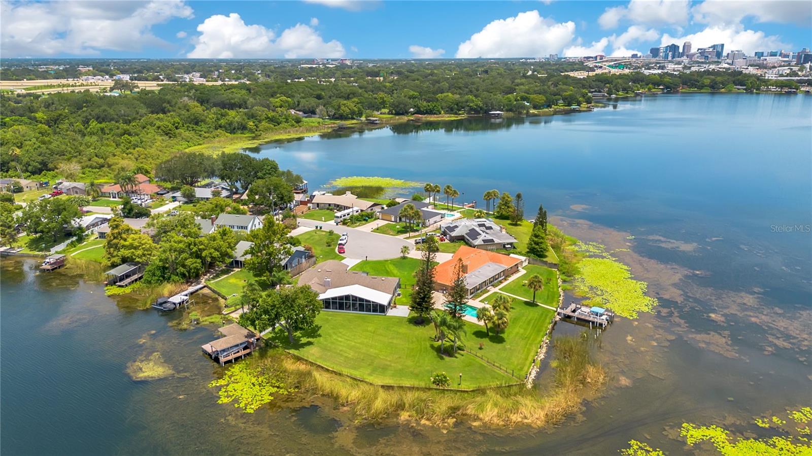 884 W LAKE HOLDEN PT, ORLANDO, FL — photo 48