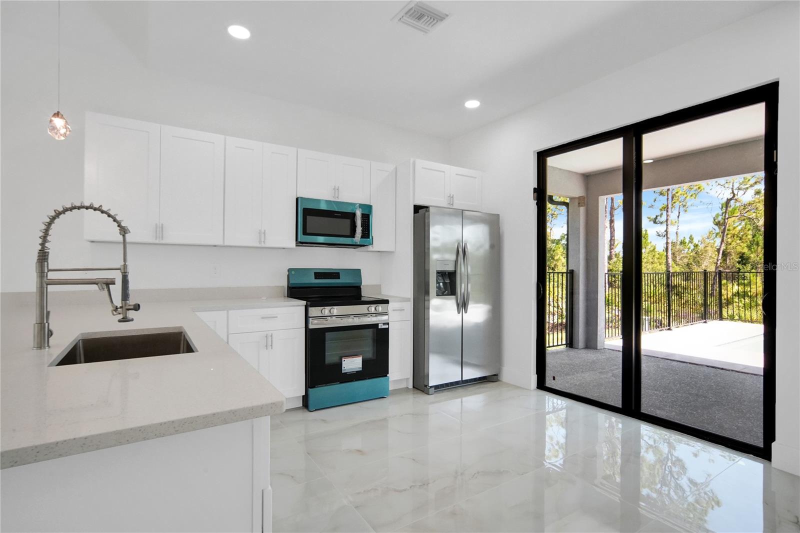 27412 LAS LOMAS DR, PUNTA GORDA, FL — photo 10