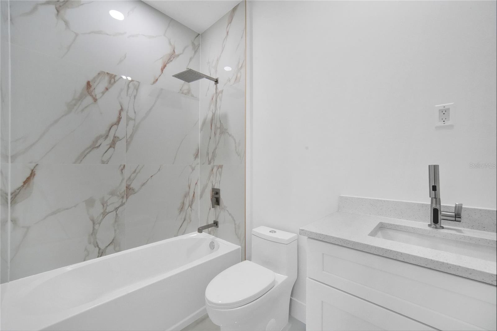 27412 LAS LOMAS DR, PUNTA GORDA, FL — photo 17
