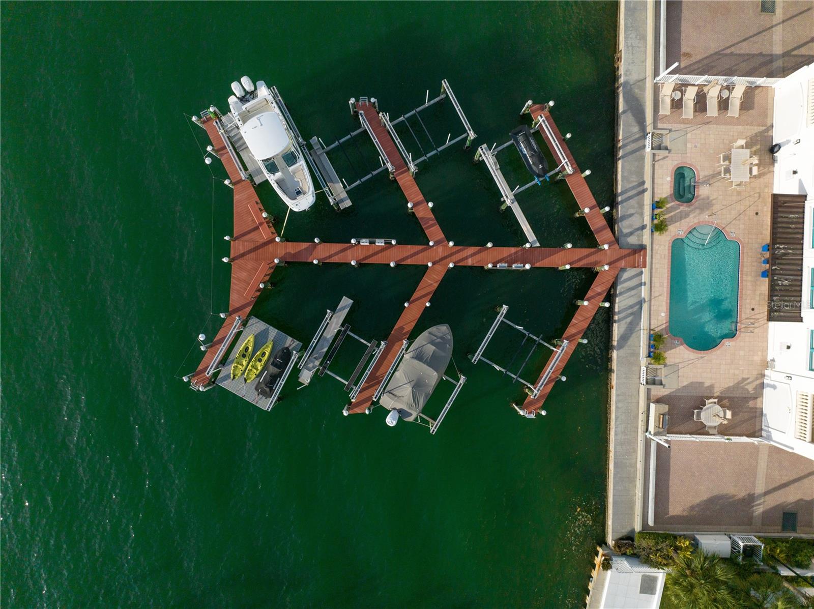 258 GOLDEN GATE PT #701, SARASOTA, FL — photo 4