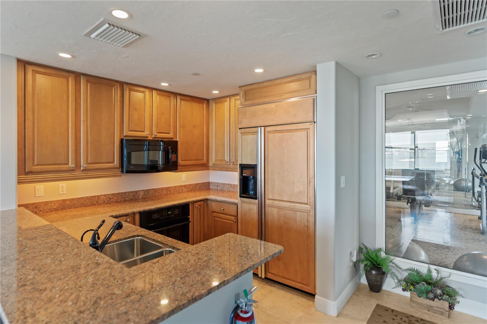 258 GOLDEN GATE PT #701, SARASOTA, FL — photo 19