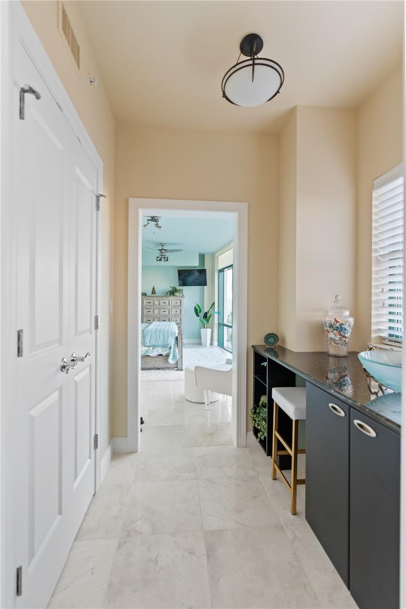258 GOLDEN GATE PT #701, SARASOTA, FL — photo 50