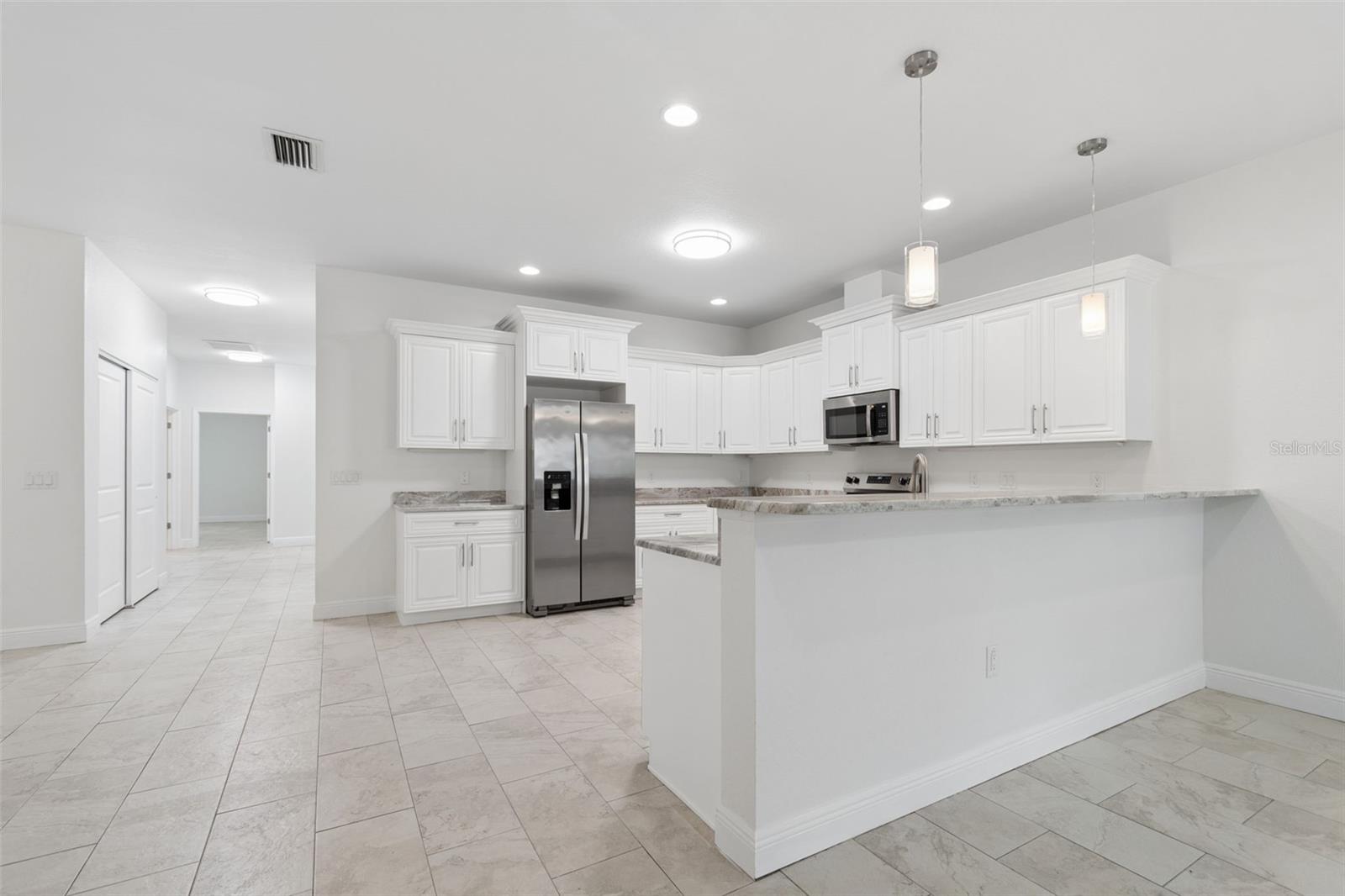 730 8TH AVE NE, LARGO, FL — photo 9