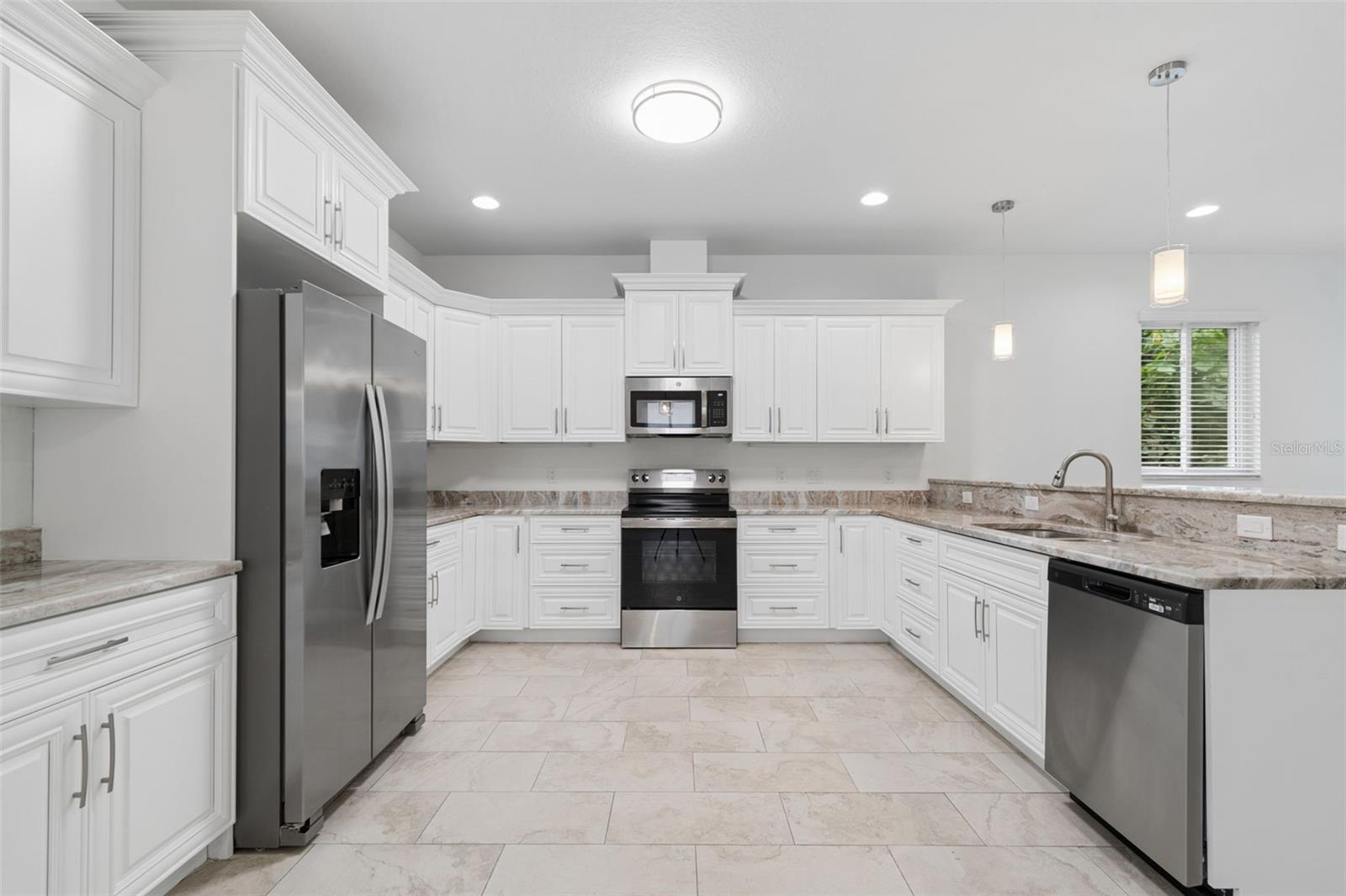 730 8TH AVE NE, LARGO, FL — photo 11