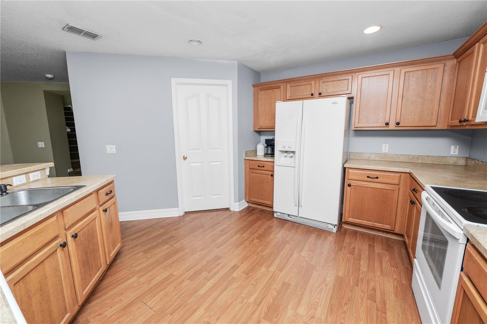 2316 GENEVA DR, LAKELAND, FL — photo 9