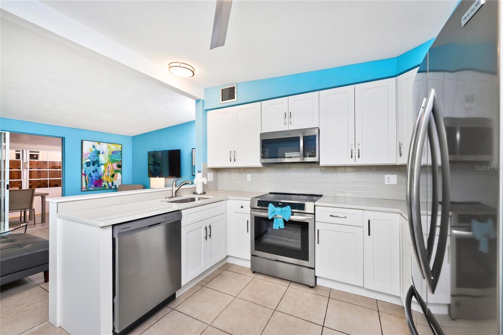 1330 HOLIDAY DR, ENGLEWOOD, FL — photo 15
