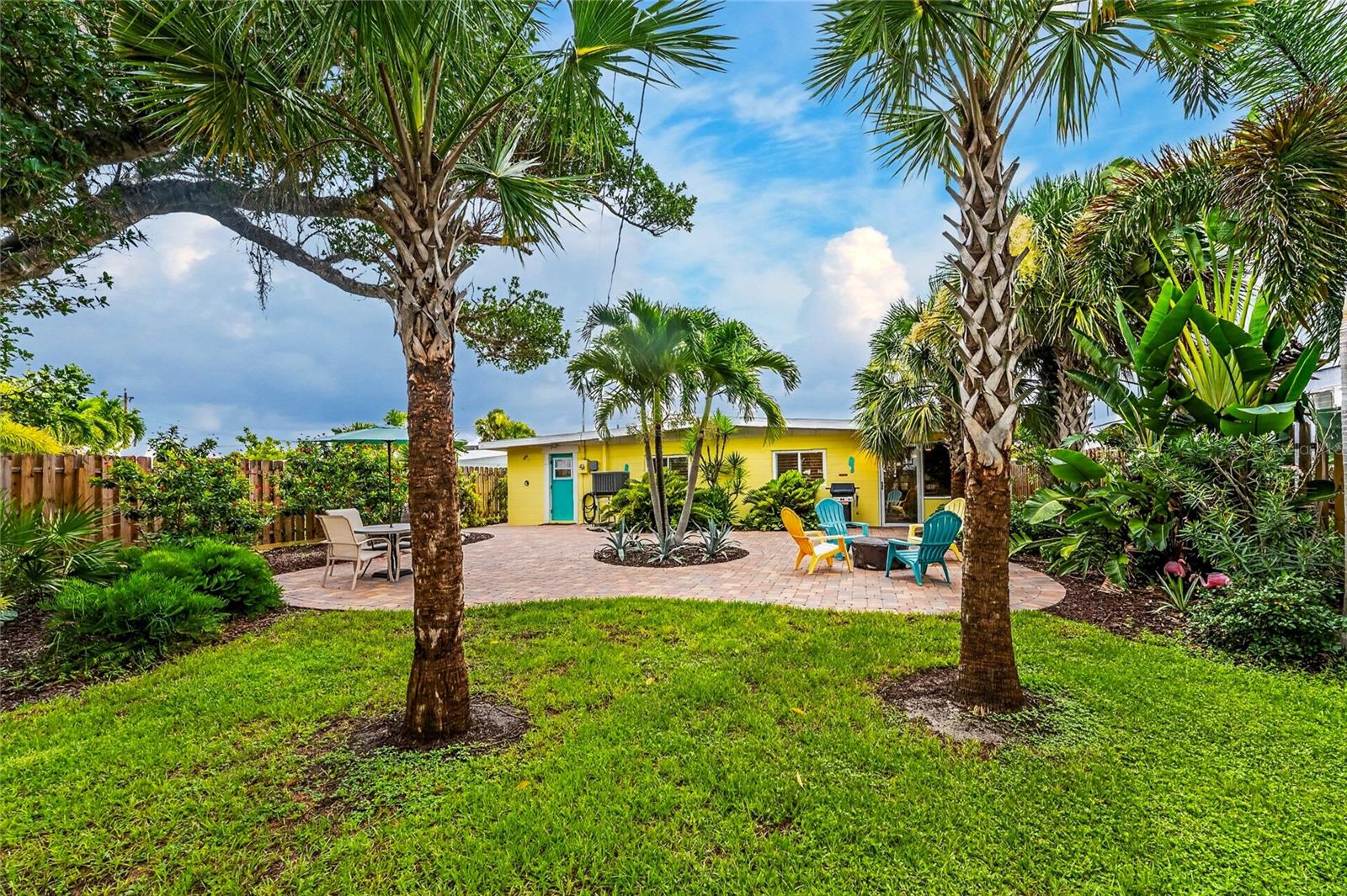 1330 HOLIDAY DR, ENGLEWOOD, FL — photo 42