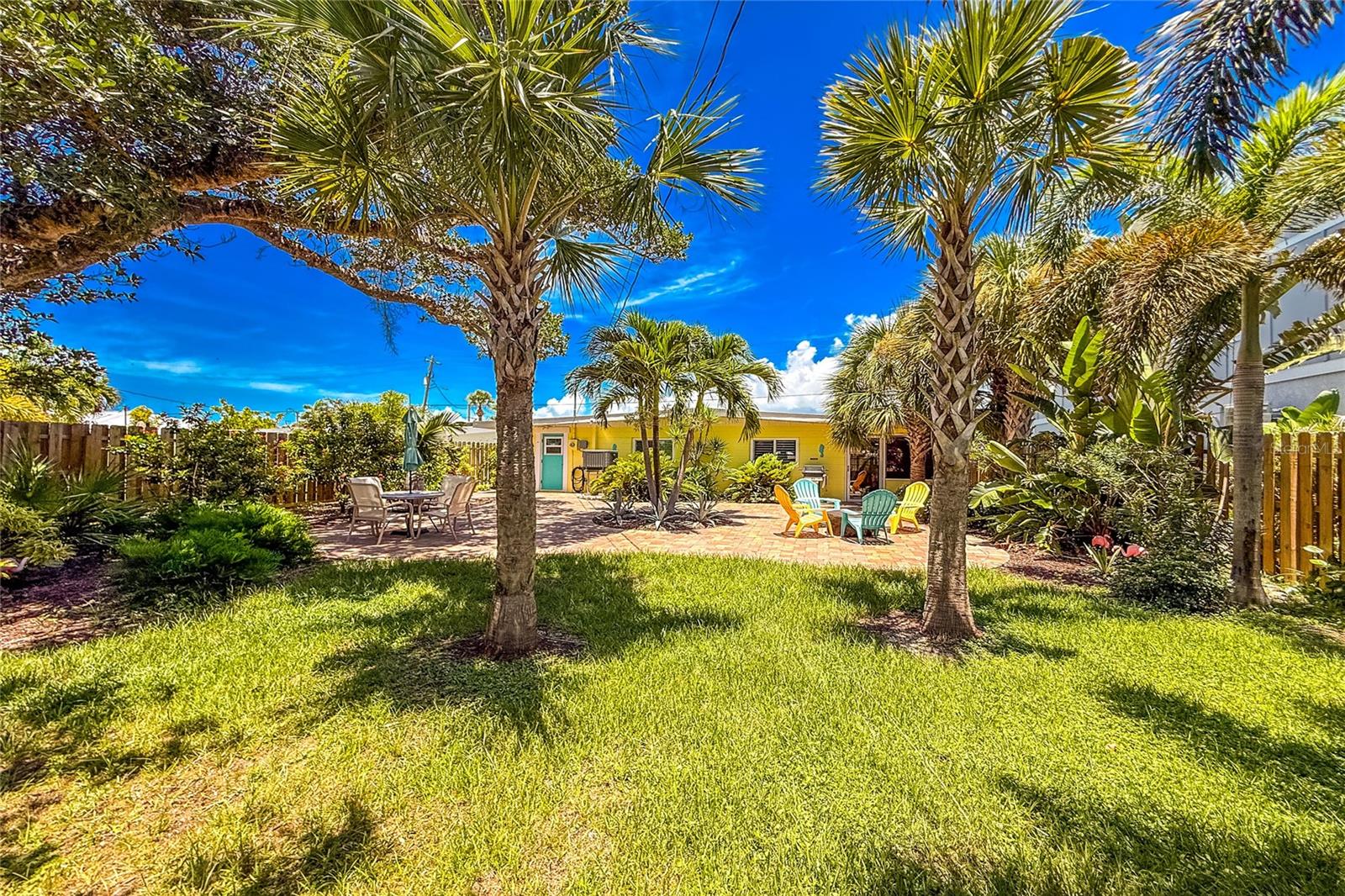 1330 HOLIDAY DR, ENGLEWOOD, FL — photo 43