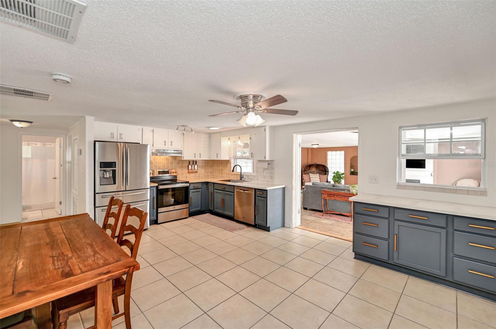 9705 W PIMPERNEL LN, CRYSTAL RIVER, FL — photo 4