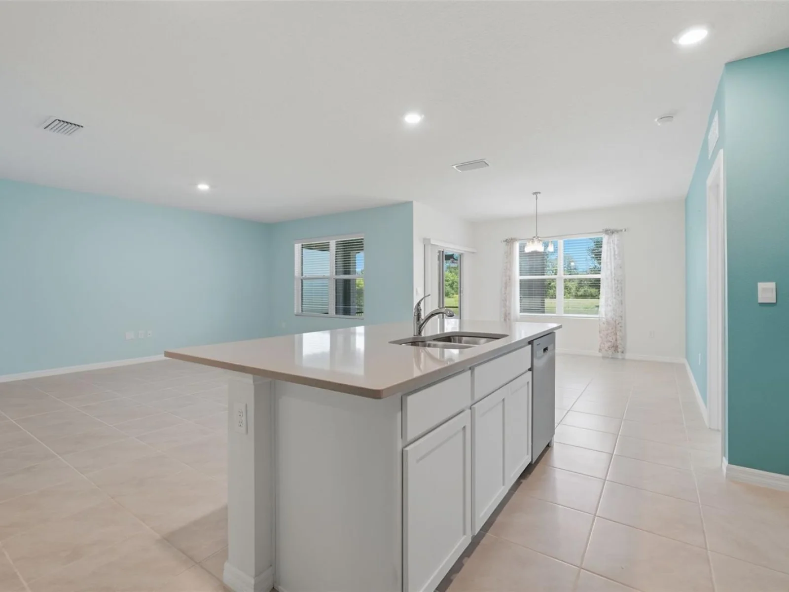 3921 DUVAL CT, CLERMONT, FL — photo 4