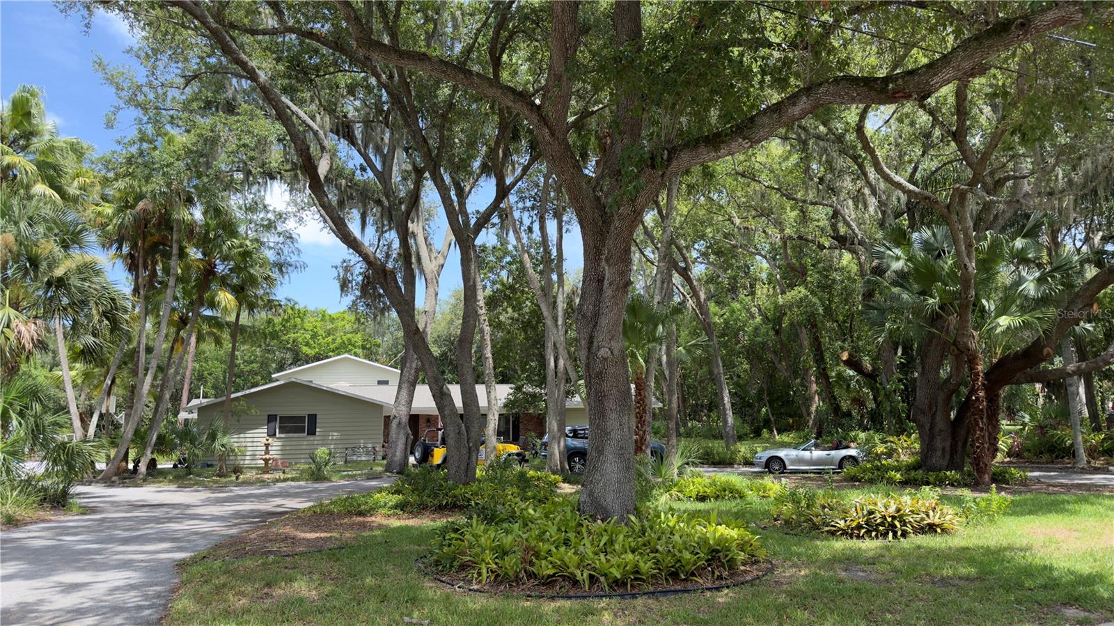 2125 HICKORY GATE DR E, DUNEDIN, FL — photo 8