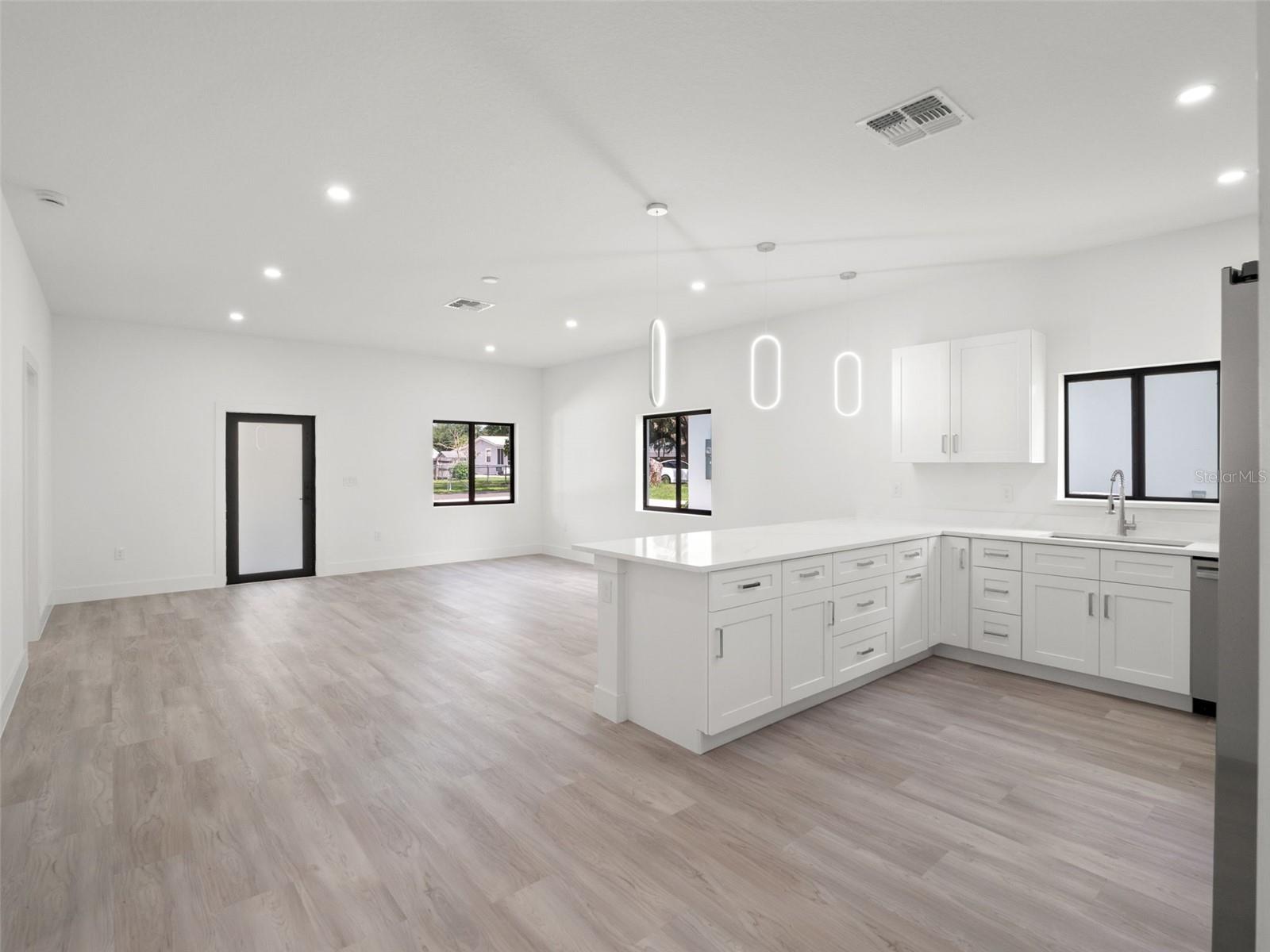 501 OCEAN AVE, APOPKA, FL — photo 9