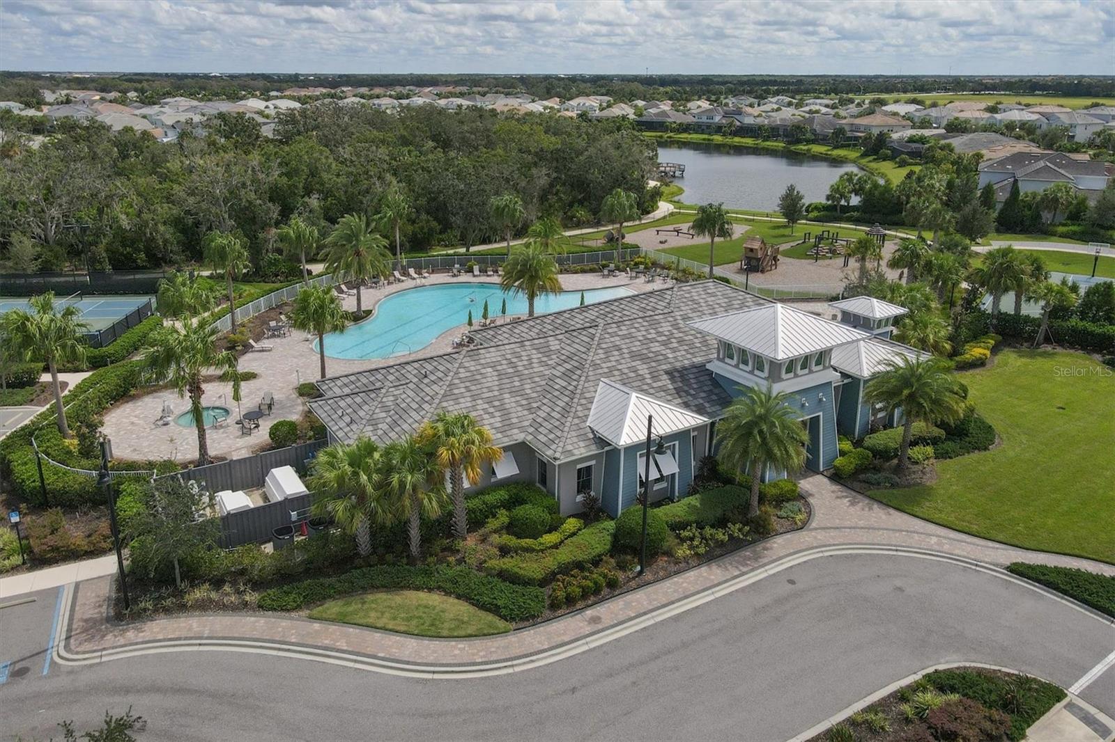 12315 BLUE HILL TRL, BRADENTON, FL — photo 36