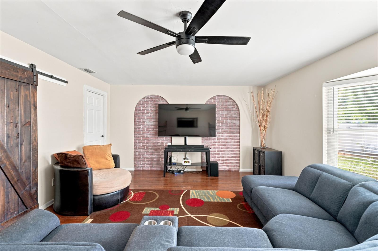 1901 E DIANA ST, TAMPA, FL — photo 24