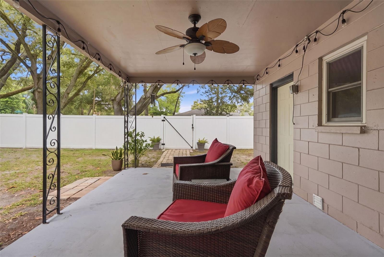 1901 E DIANA ST, TAMPA, FL — photo 36