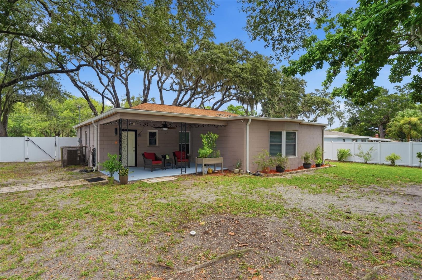 1901 E DIANA ST, TAMPA, FL — photo 38