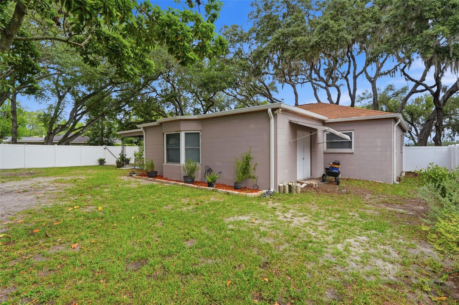 1901 E DIANA ST, TAMPA, FL — photo 40