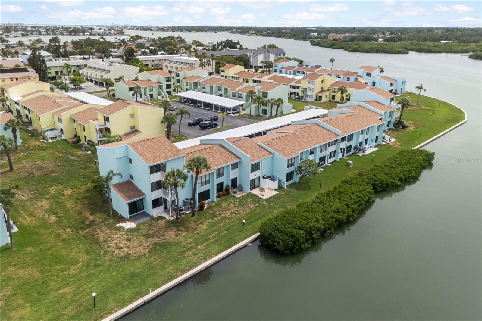 1 WINDRUSH BLVD #63, INDIAN ROCKS BEACH, FL — photo 36