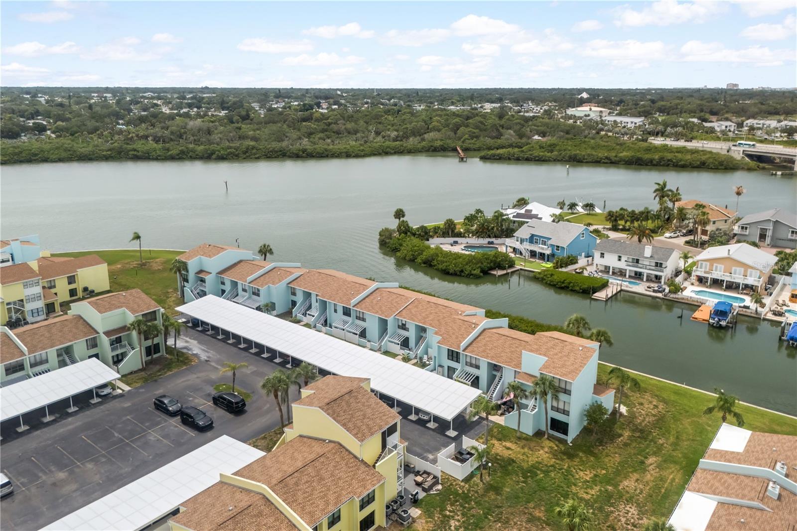 1 WINDRUSH BLVD #63, INDIAN ROCKS BEACH, FL — photo 38