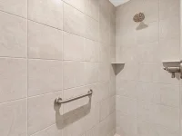 1574 ROWELL ST — photo 22