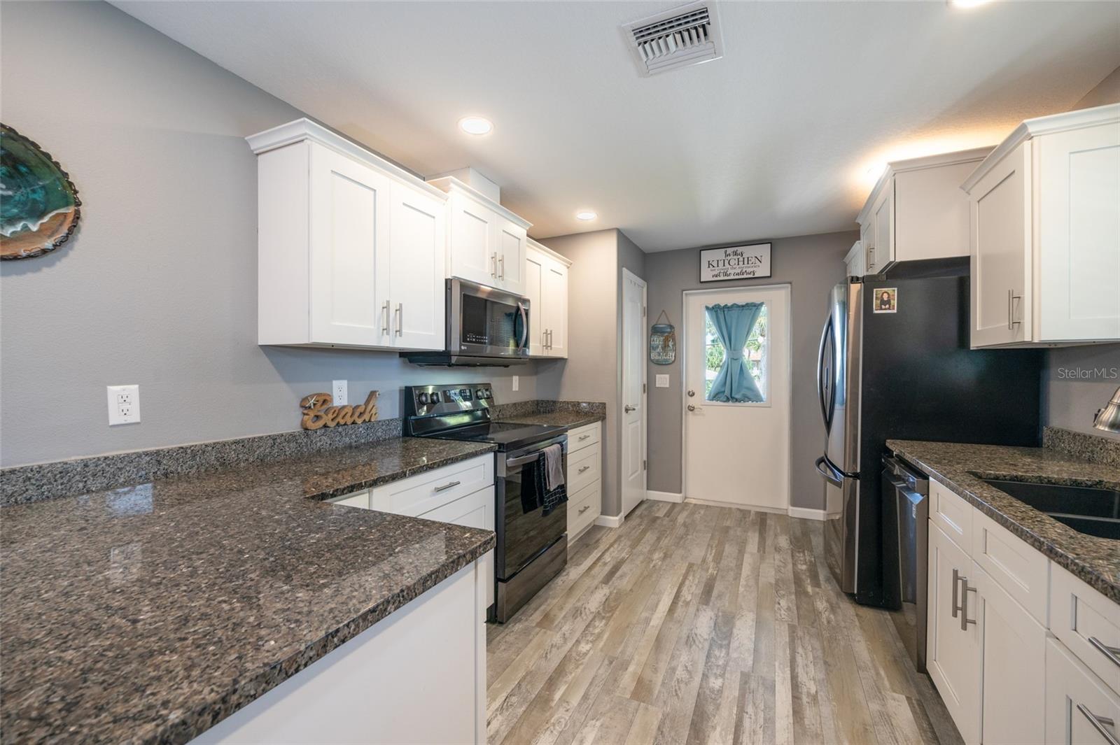 904 S DAYTONA AVE, FLAGLER BEACH, FL — photo 3