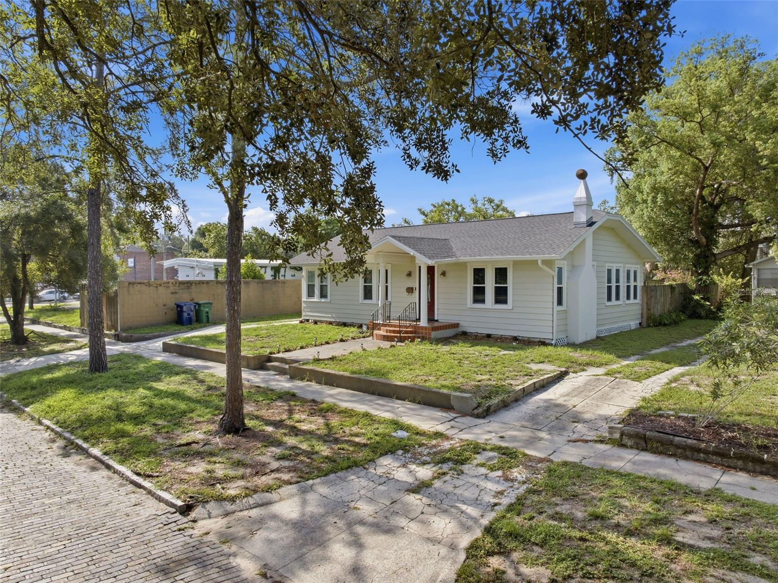 106 W COMANCHE AVE, TAMPA, FL — photo 3
