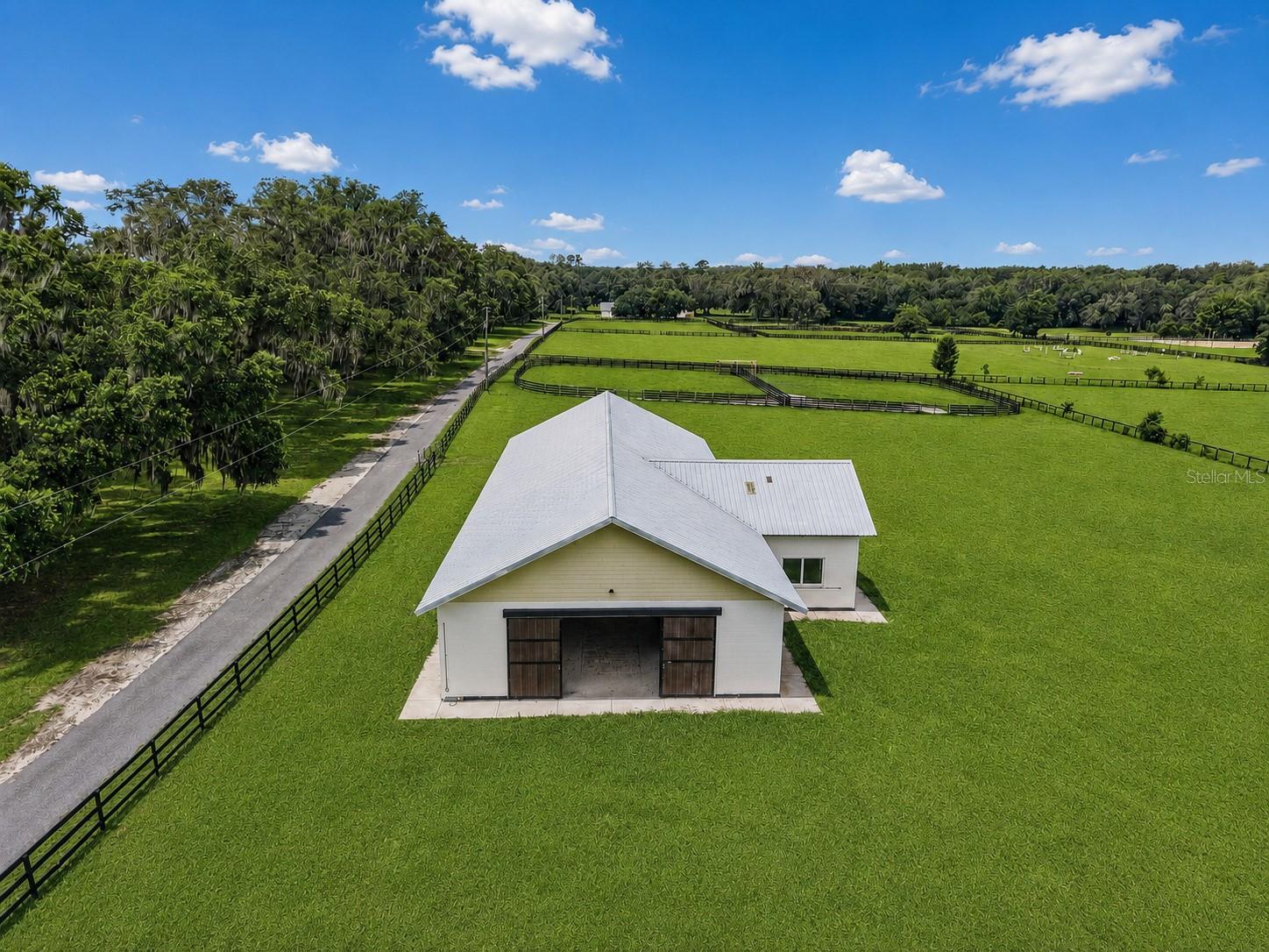 8544 NW 160TH AVE, MORRISTON, FL — photo 11