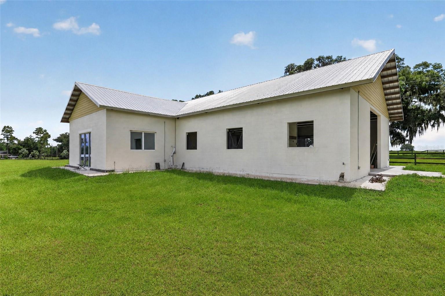 8544 NW 160TH AVE, MORRISTON, FL — photo 45