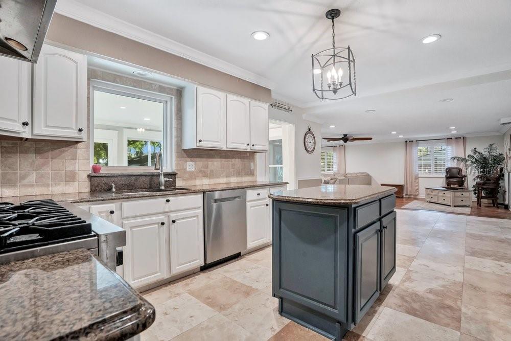 725 OAKDALE ST, WINDERMERE, FL — photo 12