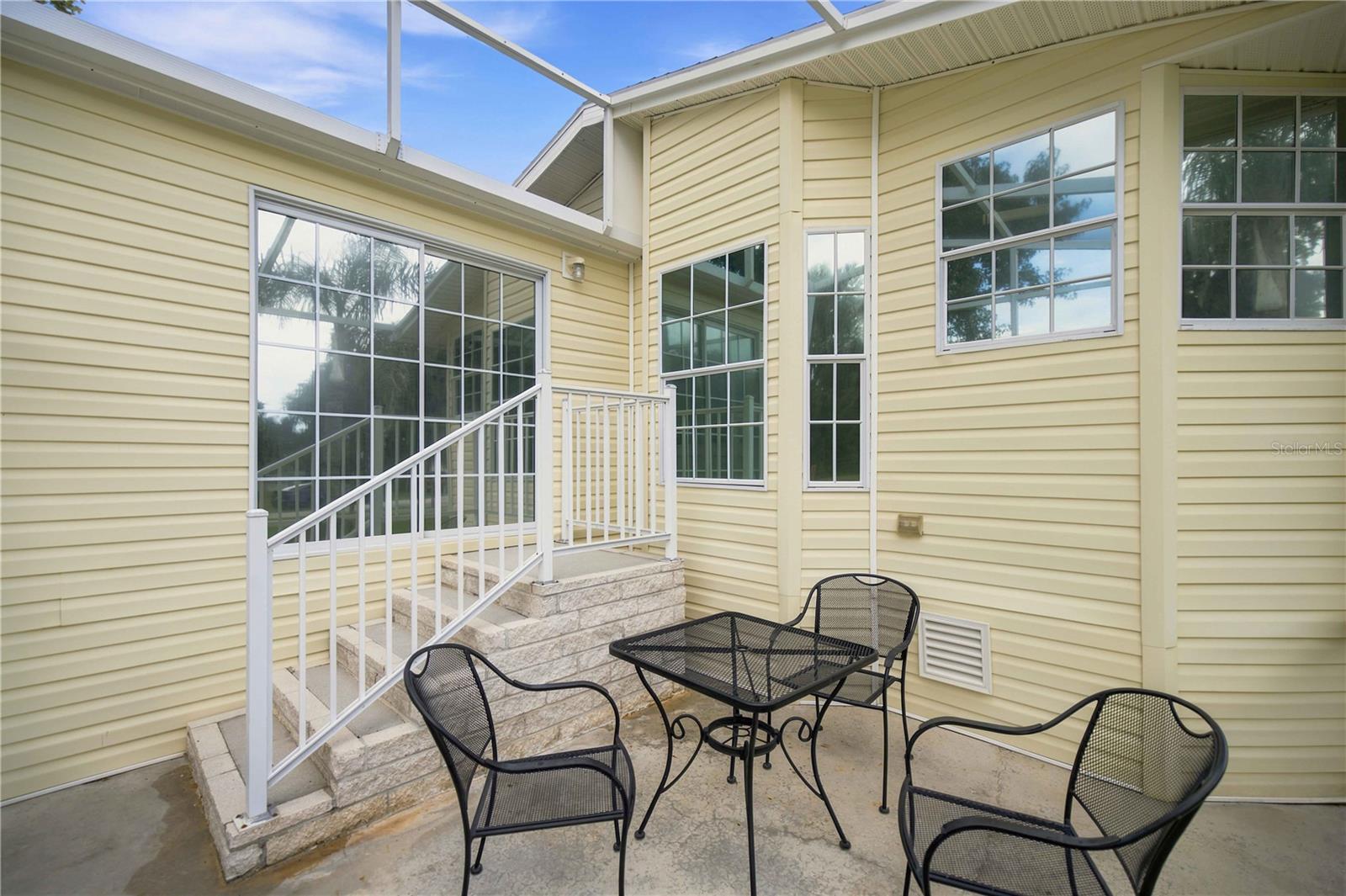5230 LEXINGTON CIR, WILDWOOD, FL — photo 27
