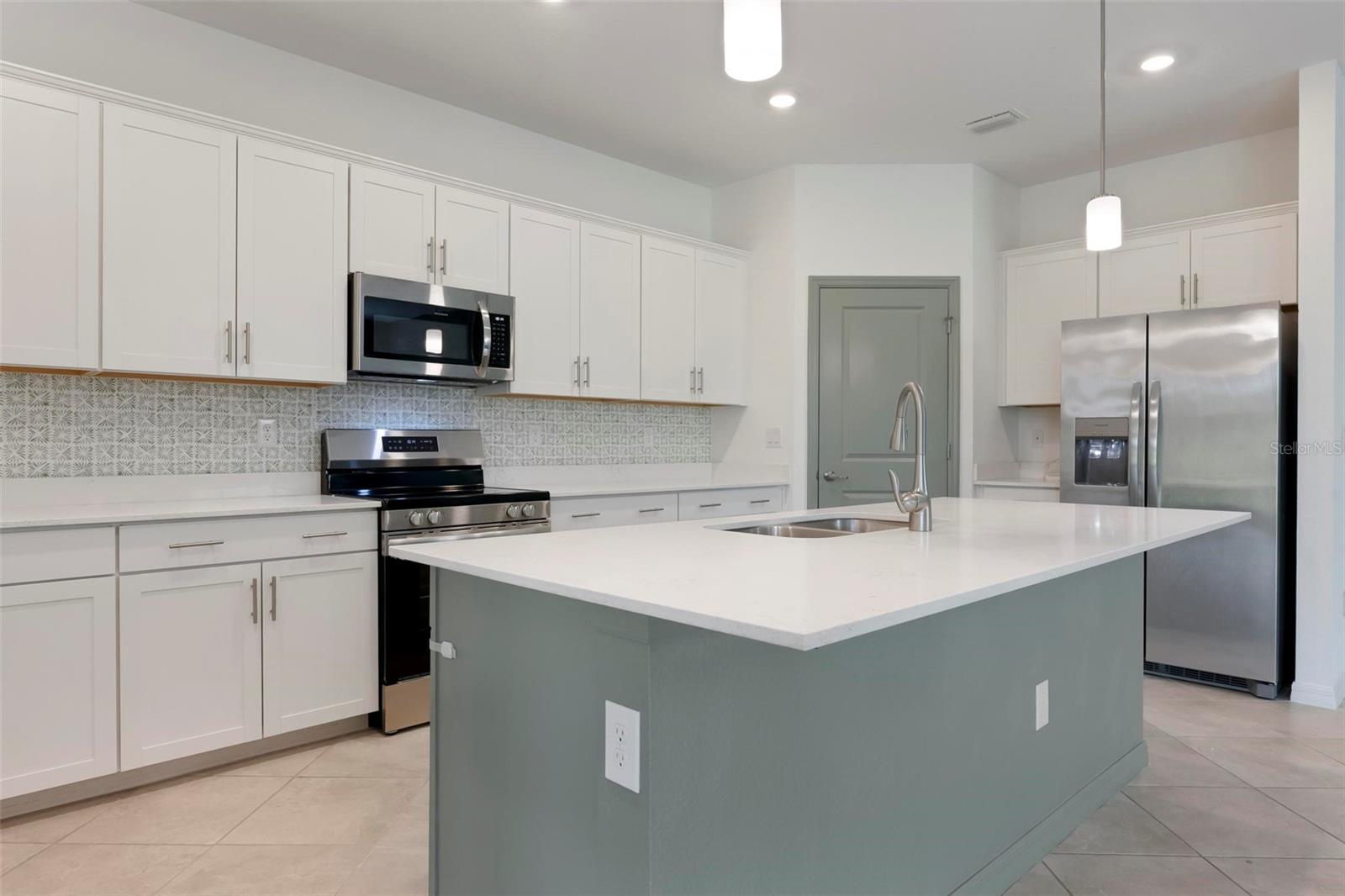 11129 PINOT DR, VENICE, FL — photo 30