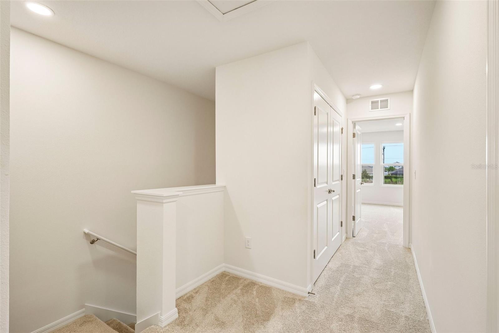 6848 HOLCOMBE DOWN DR, ZEPHYRHILLS, FL — photo 14
