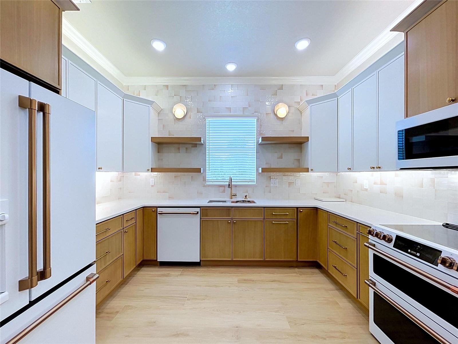 8308 GIBSON OAKS DR, LAKELAND, FL — photo 16