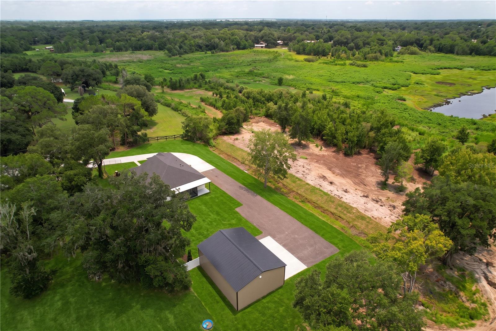 8308 GIBSON OAKS DR, LAKELAND, FL — photo 2