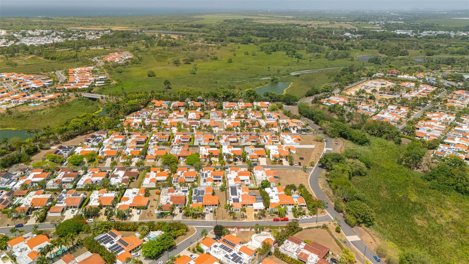 147 CAMINO DE LOS JUNCOS, DORADO, PR — photo 47