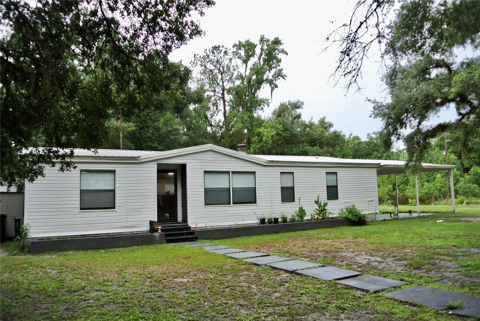 38122 CENTRAL AVE, ZEPHYRHILLS, FL — photo 3